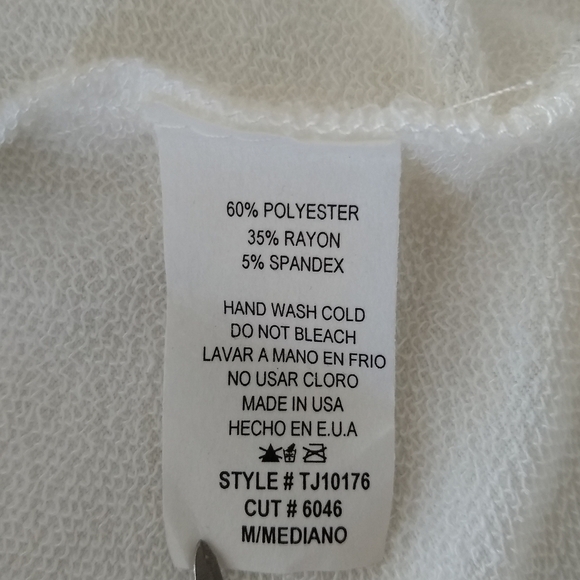 NWT Women's Flirty Off White Top with Embroidered Details Blouson Sleeves Med. - Picture 8 of 12